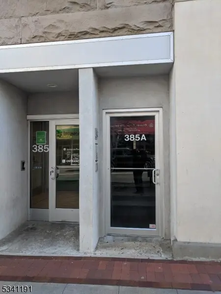 385 George St #3B, New Brunswick City, NJ 08901