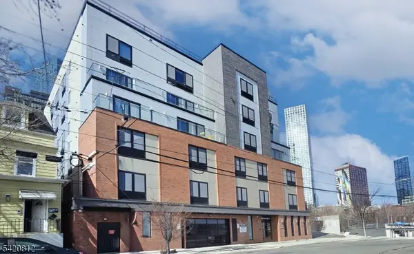 211 Baldwin Ave #403, Jersey City, NJ 07306