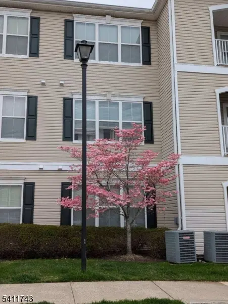 326 Sloan Ct #326, Matawan Boro, NJ 07747