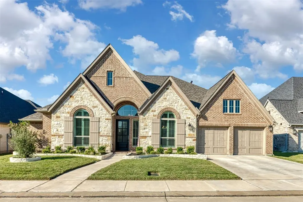 2837 Midlake Drive, Midlothian, TX 76065