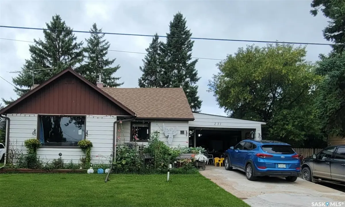 231 Third STREET NE, Preeceville, SK S0A 3B0