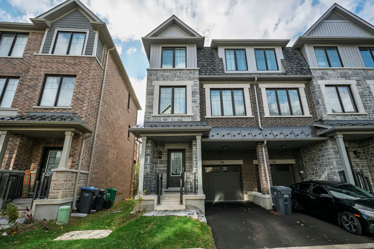 28 Folcroft ST, Brampton, ON L6Y 6L3