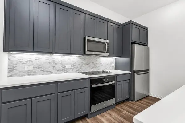 7572 Laburnam Road, Dallas, TX 75228