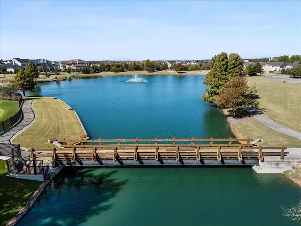 311 Longview Place, Heath, TX 75032