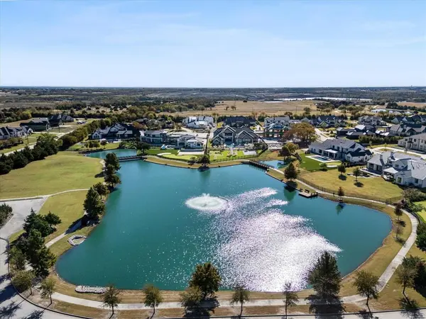 332 Longview Place, Heath, TX 75032