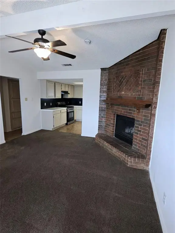 1018 Alexis Court, Glenn Heights, TX 75154