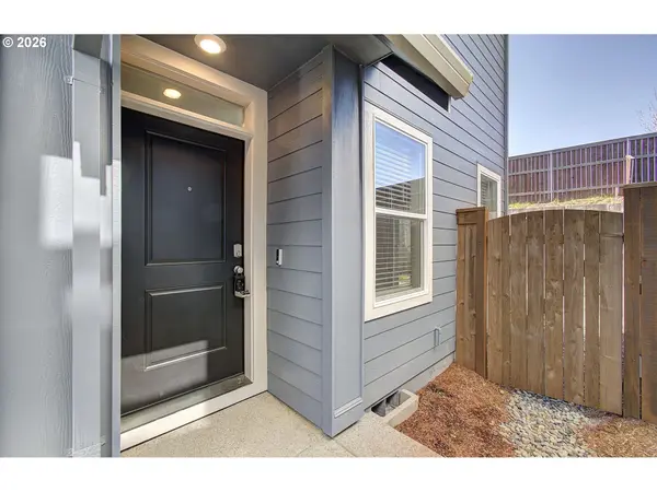 17402 NW 10TH PL, Ridgefield, WA 98642