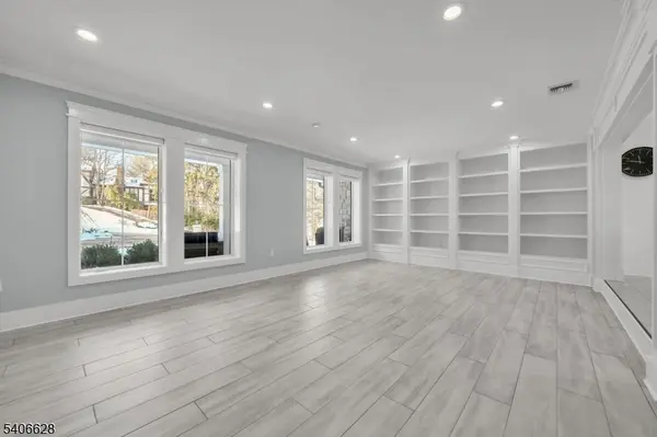 315 Freemans Ln, Franklin Lakes Boro, NJ 07417