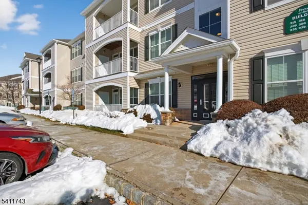 326 Sloan Ct #326, Matawan Boro, NJ 07747