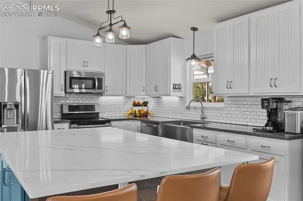 11549 Haskell Creek RD, Larkspur, CO 80118