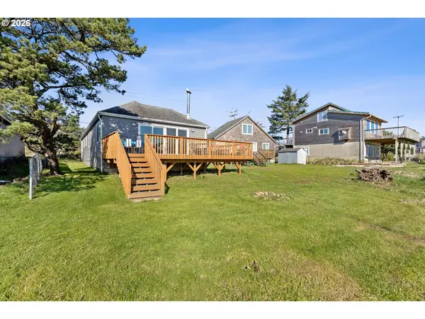 34885 Cape Kiwanda DR, Pacific City, OR 97135