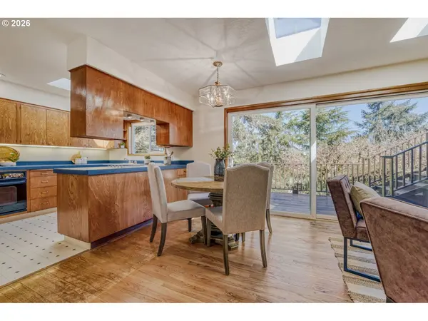 5767 TERRACE DR, West Linn, OR 97068