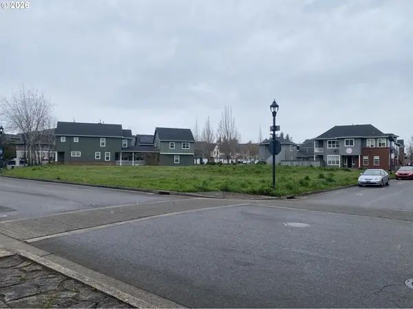 1305 NE VILLAGE ST, Fairview, OR 97024