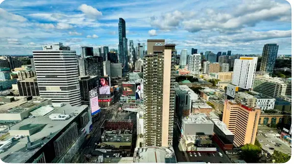 210 Victoria ST #4012, Toronto C08, ON M5B 2R3