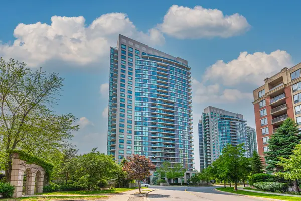 30 Harrison Garden BLVD #1106, Toronto C14, ON M2N 7A9