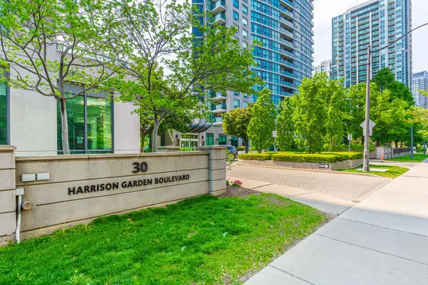 30 Harrison Garden BLVD #1106, Toronto C14, ON M2N 7A9