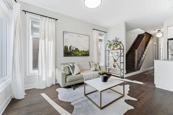 57 Hiawatha CT, Vaughan, ON L4L 0J2