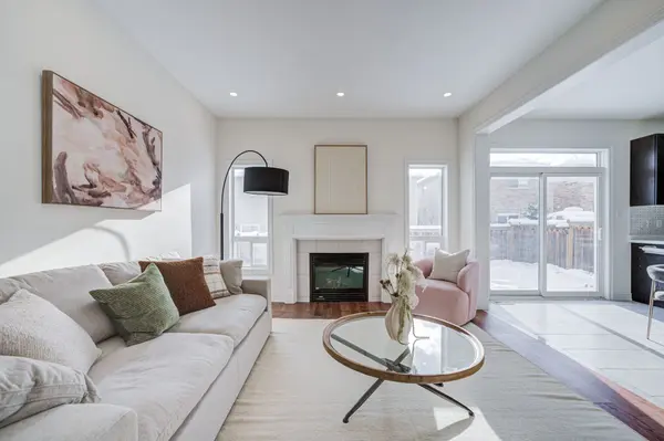 23 Grey Wing AVE, Georgina, ON L4P 0B7