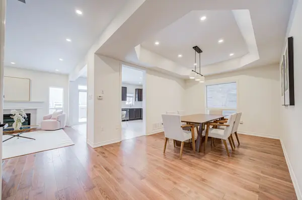 23 Grey Wing AVE, Georgina, ON L4P 0B7