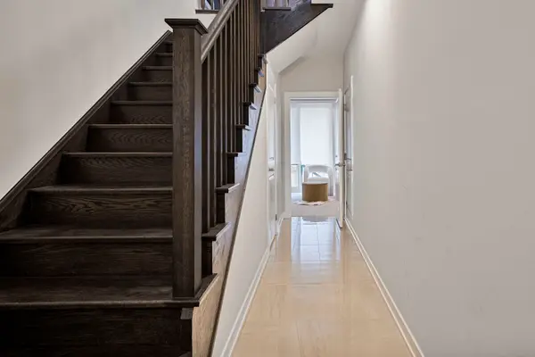 28 Folcroft ST, Brampton, ON L6Y 6L3