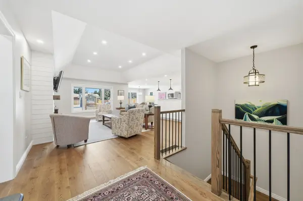 90 Pinnacle ST N, Brighton, ON K0K 1H0