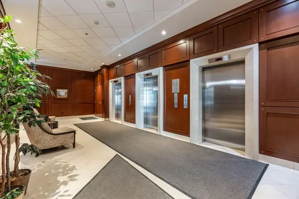 200 Rideau ST #206, Lower Town - Sandy Hill, ON K1N 5Y1