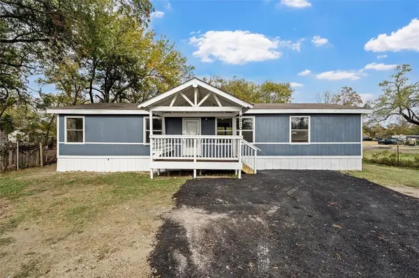 4210 Wheeler Street, Bellmead, TX 76705