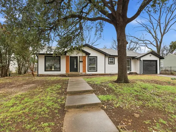 6624 Reeves Street, Richland Hills, TX 76118