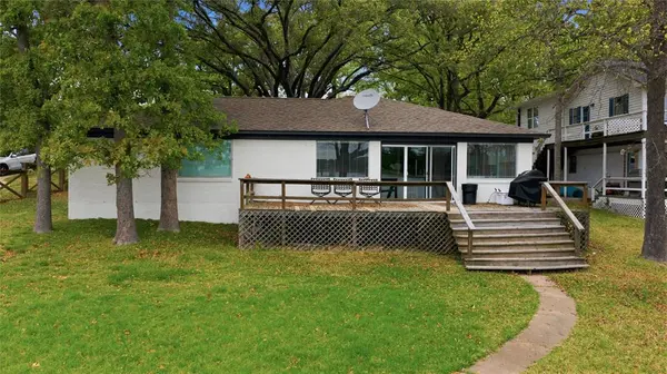 125 Pebble Beach Drive, Mabank, TX 75156