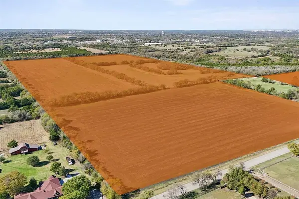 1901 S Houston School Road, Lancaster, TX 75146