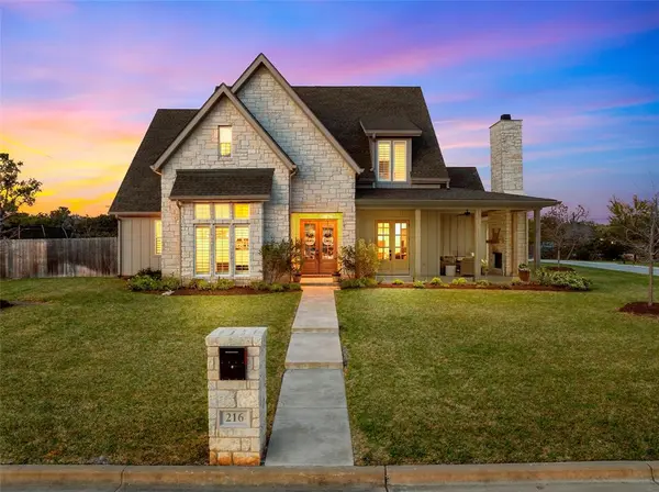 216 Wycliff Drive, China Spring, TX 76633