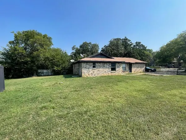 5336 Flamingo Road, Fort Worth, TX 76119