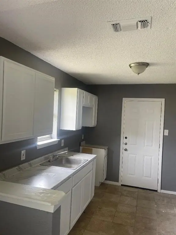 5336 Flamingo Road, Fort Worth, TX 76119