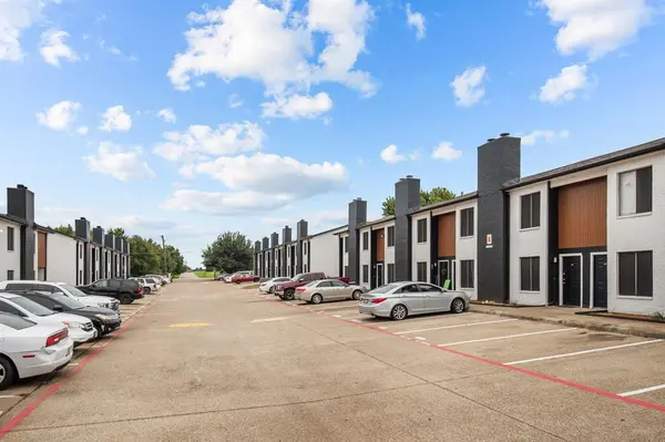 151 E Little Creek Road, Cedar Hill, TX 75104