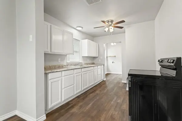 407 W Carnegie Street, Winnsboro, TX 75494