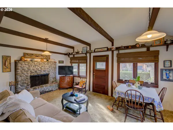 148 W JACKSON ST, Cannon Beach, OR 97110