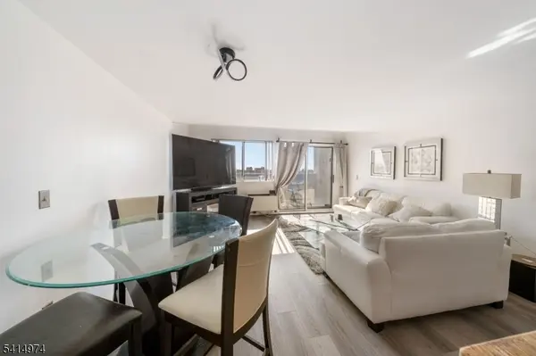 40 Fayette St #64, Perth Amboy City, NJ 08861