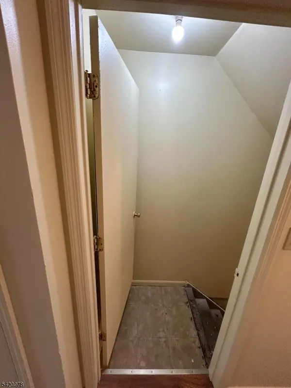 13 Hampton Rd #B, New Brunswick City, NJ 08901