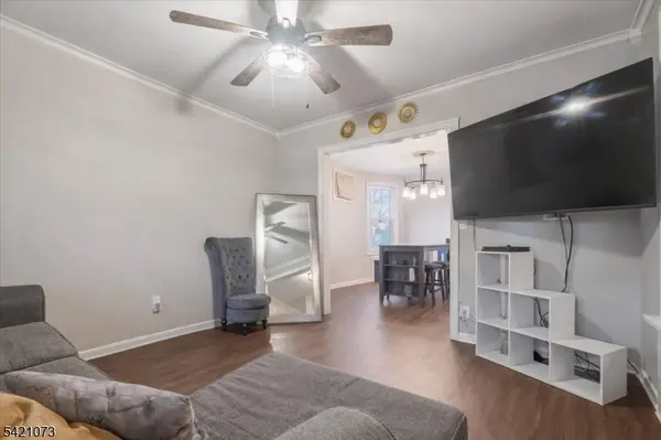 117 Pershing Ave, Roselle Park Boro, NJ 07204