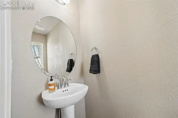 6702 Galpin DR, Colorado Springs, CO 80925