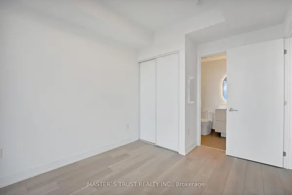 36 Olive AVE N #1007, Toronto C14, ON M2N 0M4