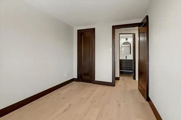 1281 Oxford ST, Oshawa, ON L1J 3W5