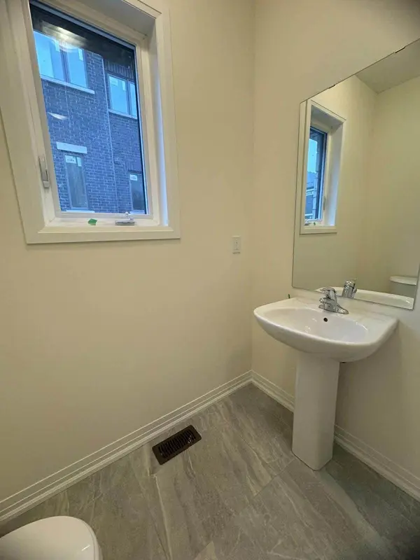 14 Rumi CT, Vaughan, ON L4J 0E6