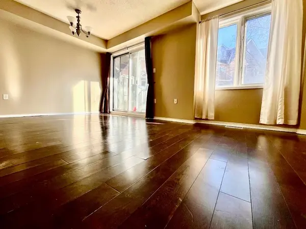 75 Weldrick RD E #837, Richmond Hill, ON L4C 0H9