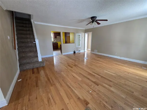 400 4th AVENUE E, Assiniboia, SK S0H 0B0