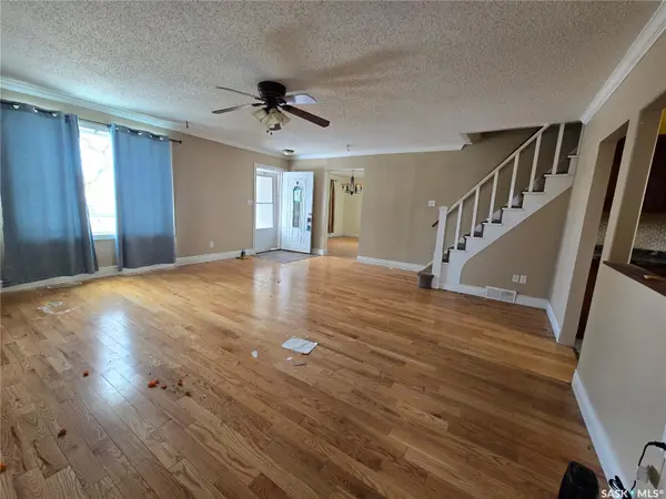 400 4th AVENUE E, Assiniboia, SK S0H 0B0