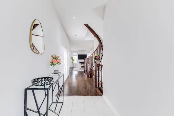 39 Rain Forest LN, Halton Hills, ON L7G 0L8