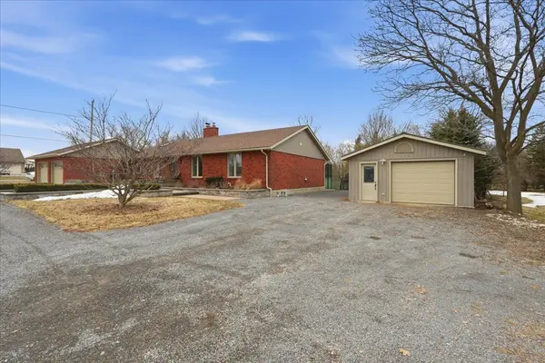 300 Farnham RD, Belleville, ON K8N 0P1