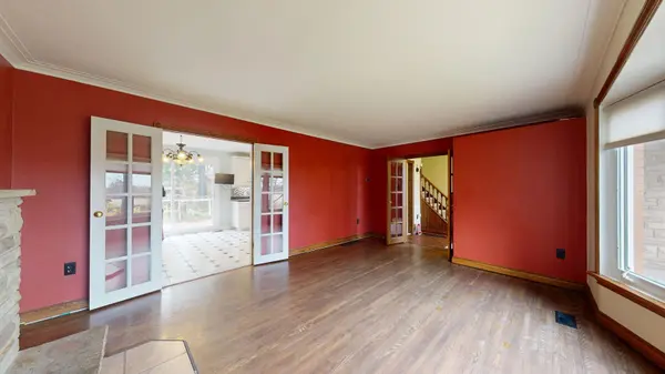 9190 Trafalgar RD, Halton Hills, ON L7G 4S5