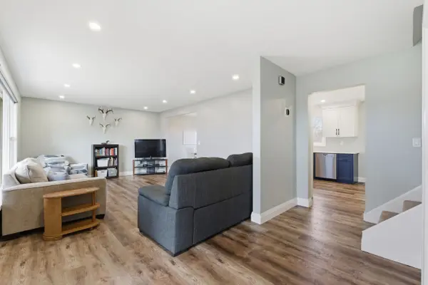 21 Lena CRES, Port Colborne, ON L3K 5X3